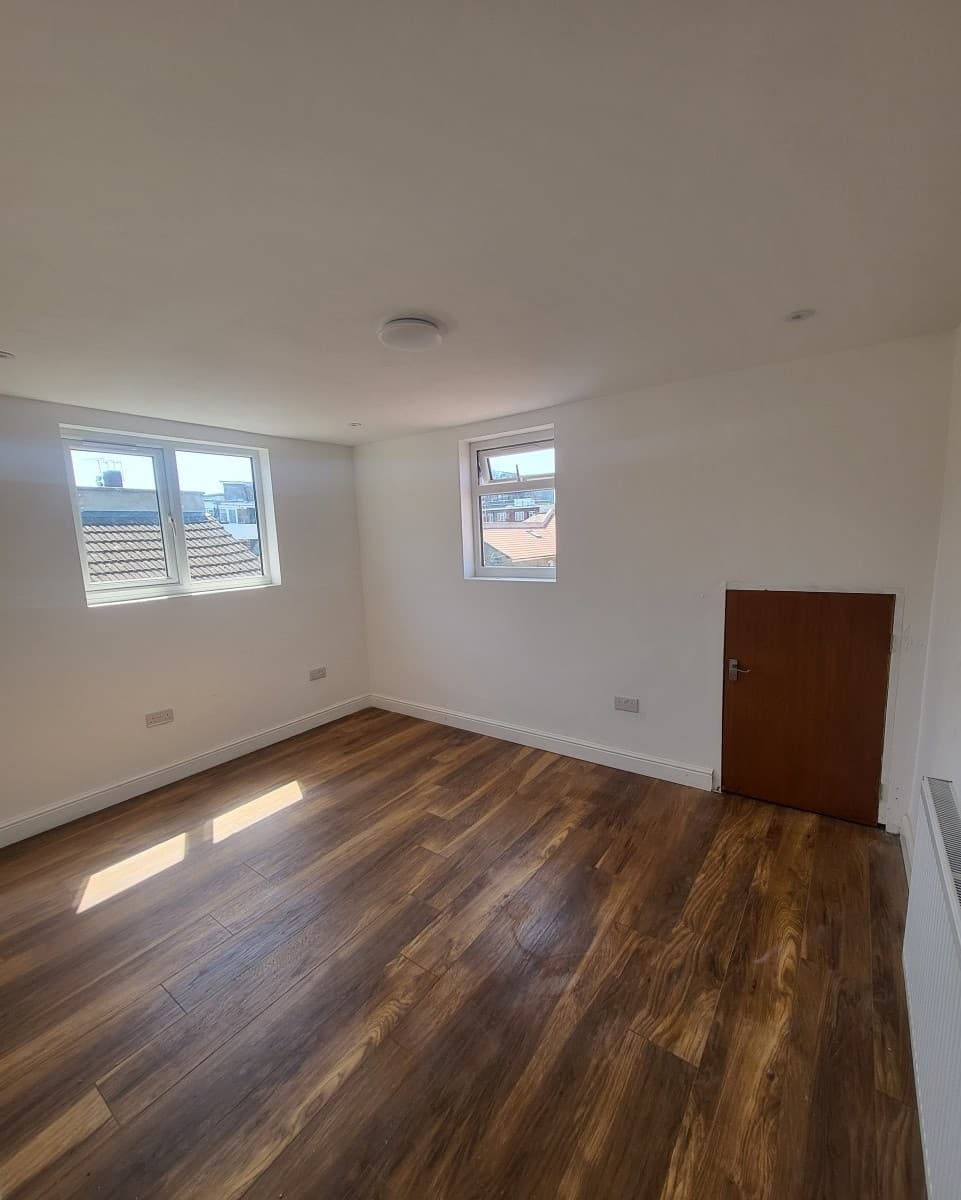 First Avenue, Acton, W3 7JP