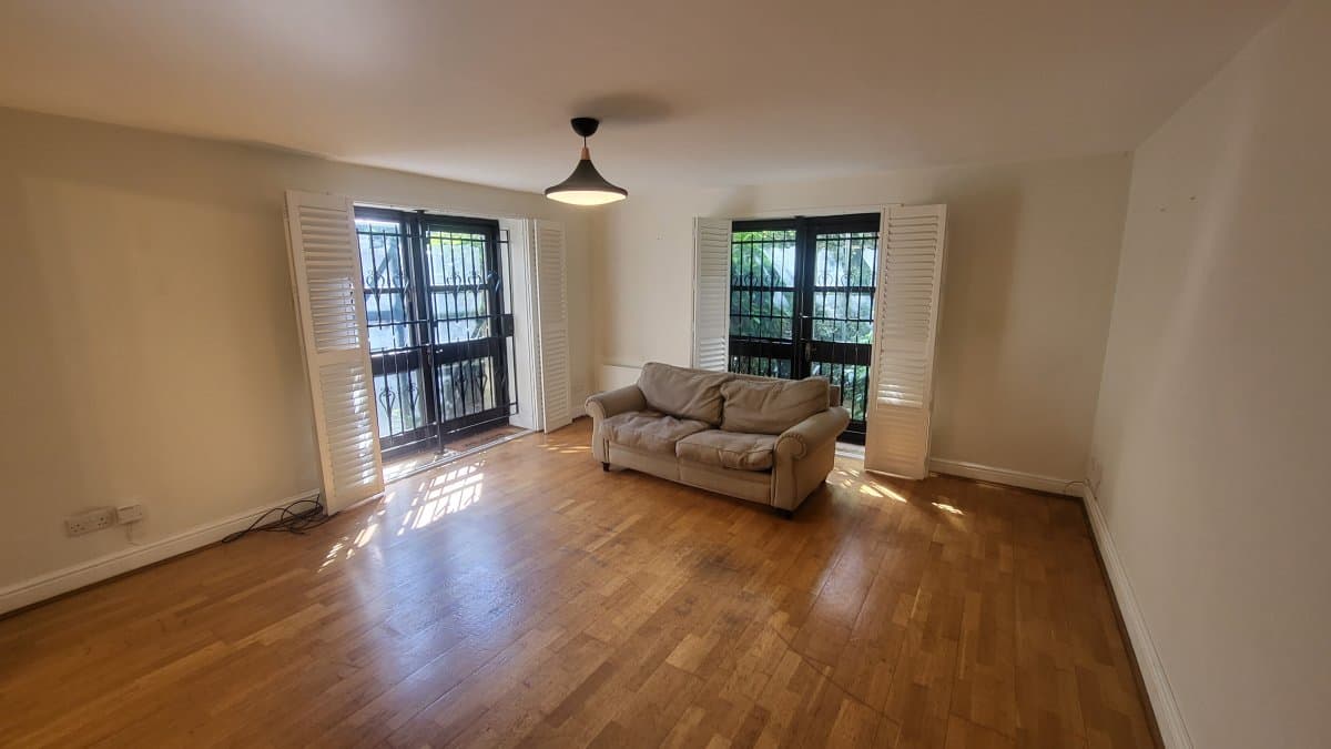 St Stephens Court, The Avenue, Ealing, W13 8HX