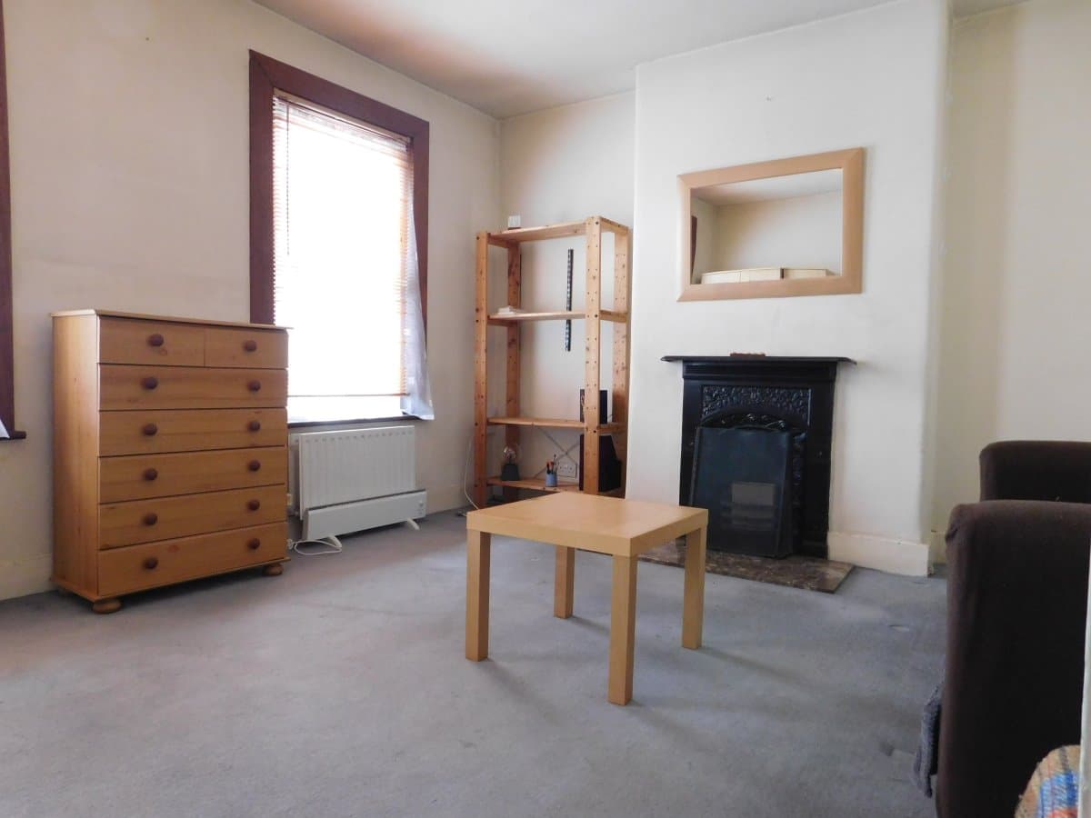 Shirley Gardens, Hanwell, W7 3PT