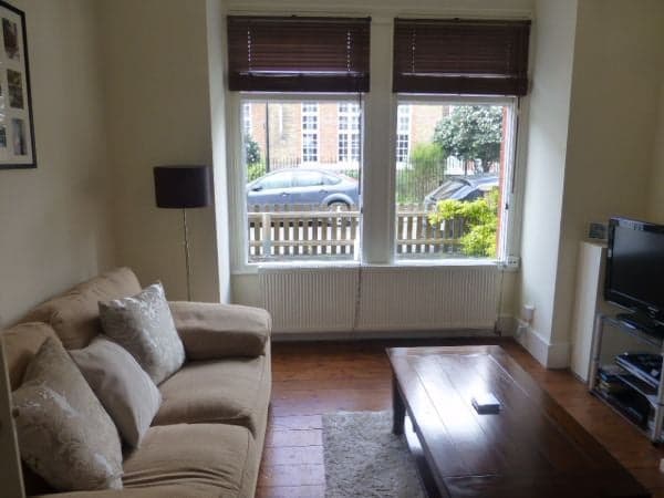 Oaklands Road, Hanwell, LONDON, W7 2DU