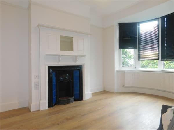 Montague Avenue, London, W7 3PJ