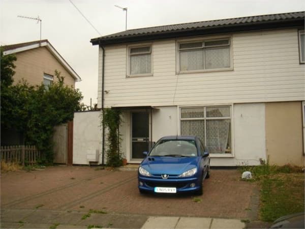 Fisher Close, Greenford, Middlesex, UB6 9UF