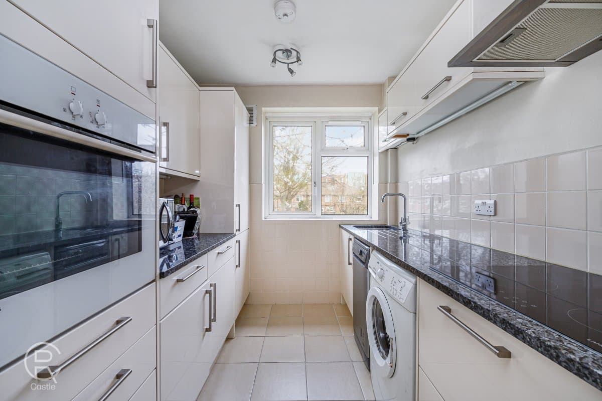 Greatdown Road, Hanwell, W7 1JR