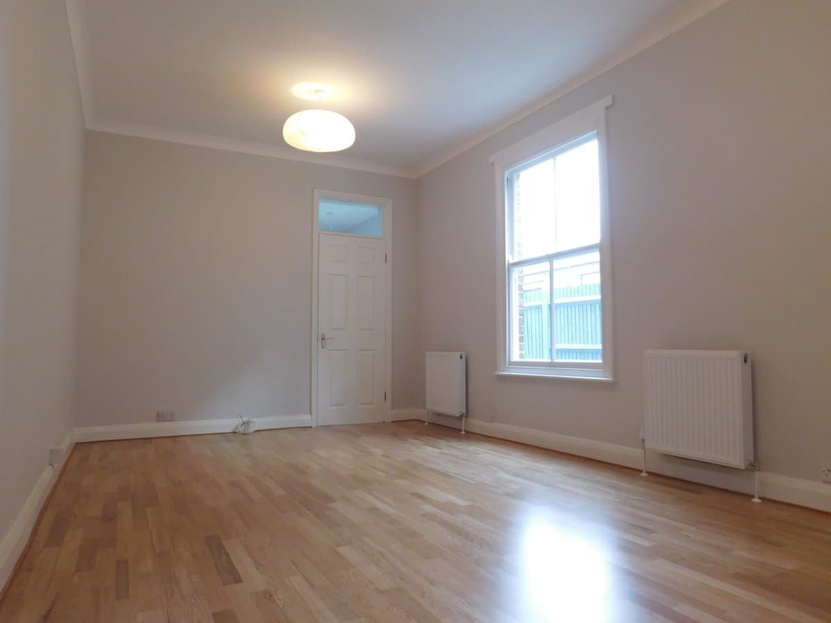 Greenford Avenue, Hanwell, W7 1LL