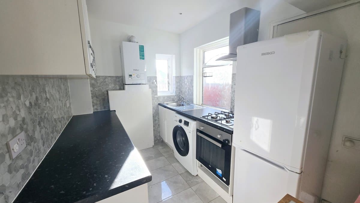 Beechmount Avenue, Hanwell, W7 3AE