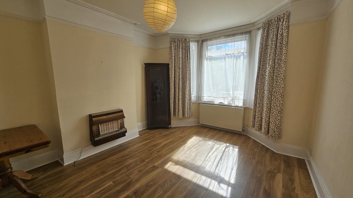 Church Road, Hanwell, W7 1LB