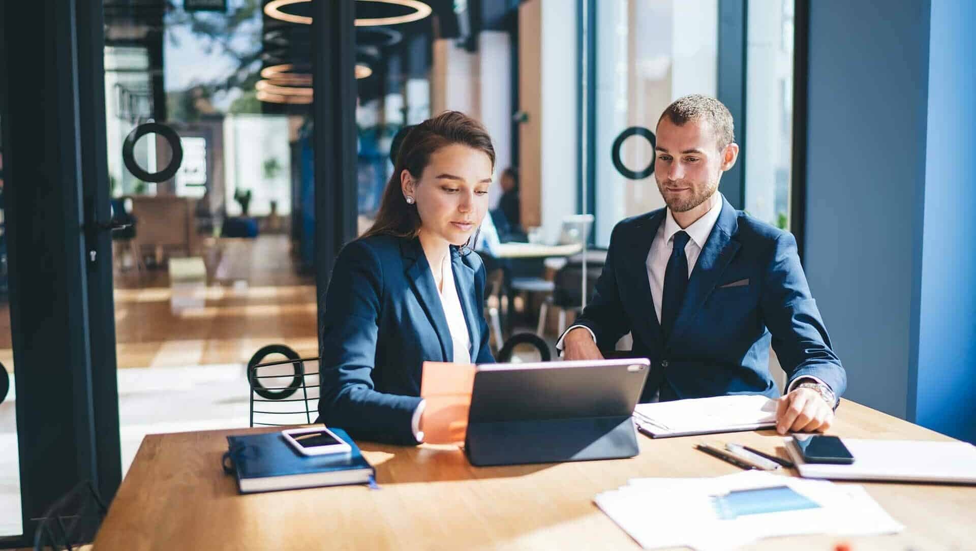 <img loading="lazy" decoding="async" class="wp-image-8068 aligncenter mx-auto block" src="https://www.castleresidential.co.uk/wp-content/uploads/2023/07/logo-300x277.png" alt="" width="109" height="98" /><span class="block"><span style="font-size: 15px;"><strong>EXPERIENCE & KNOWLEDGE<br /> </strong></span>Your property is in <span style="text-decoration: underline; text-decoration-color: #9dea05;"><i>safe hands</i></span></span>