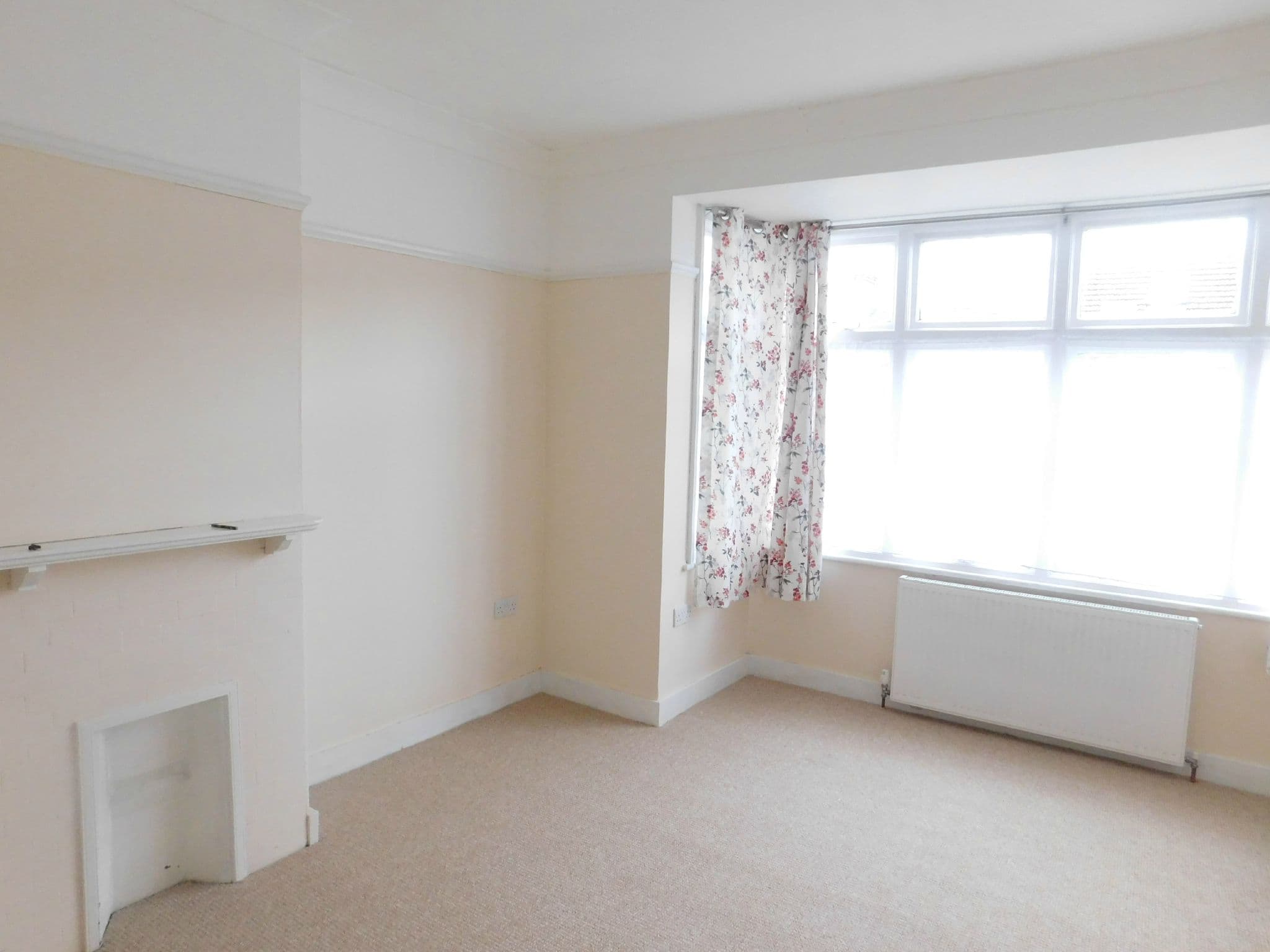 Camborne Avenue, Ealing / Northfields, London, W13 9QZ