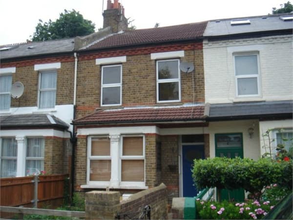 Shirley Gardens, Hanwell, London, W7 3PT